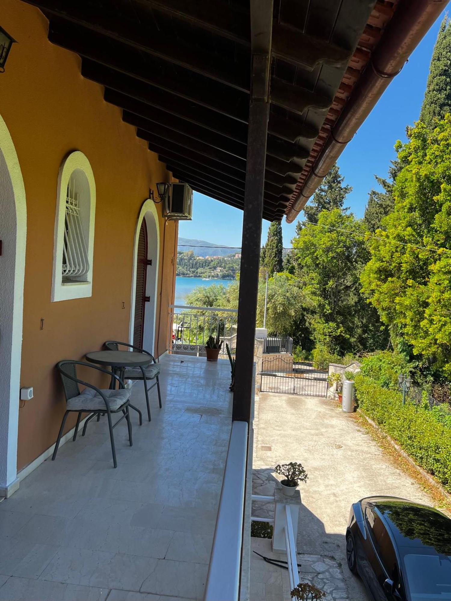 Villa Nisi Gerekou Kontokali Eksteriør bilde